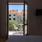 Apartment And Tattoo Makarska