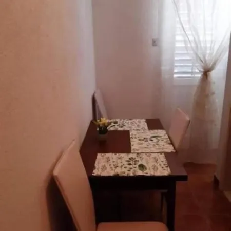 Guest house And Tattoo - Modern & Free Parking